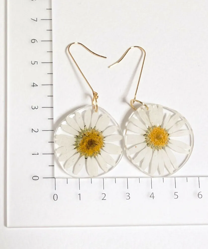 White daisy long hook