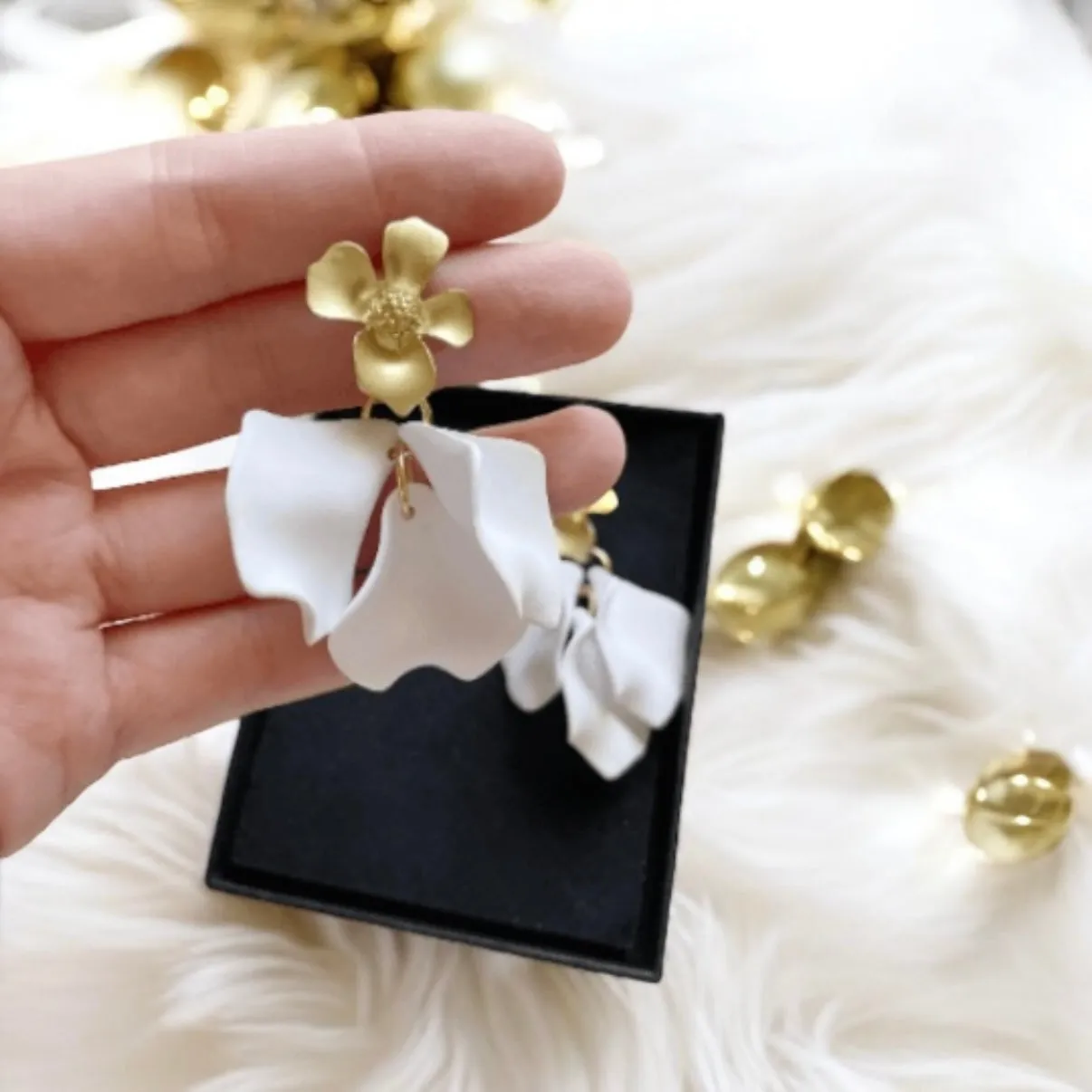 White - flower earrings | dangle petals baroque earrings | unique golden floral earrings | bridal party wedding earrings
